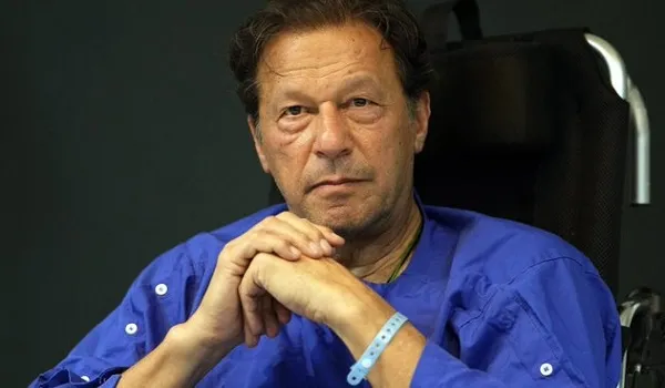 अपनी जान पर खतरे के बावजूद लांग मार्च को संबोधित करने के लिए अडिग हूं- Imran khan 